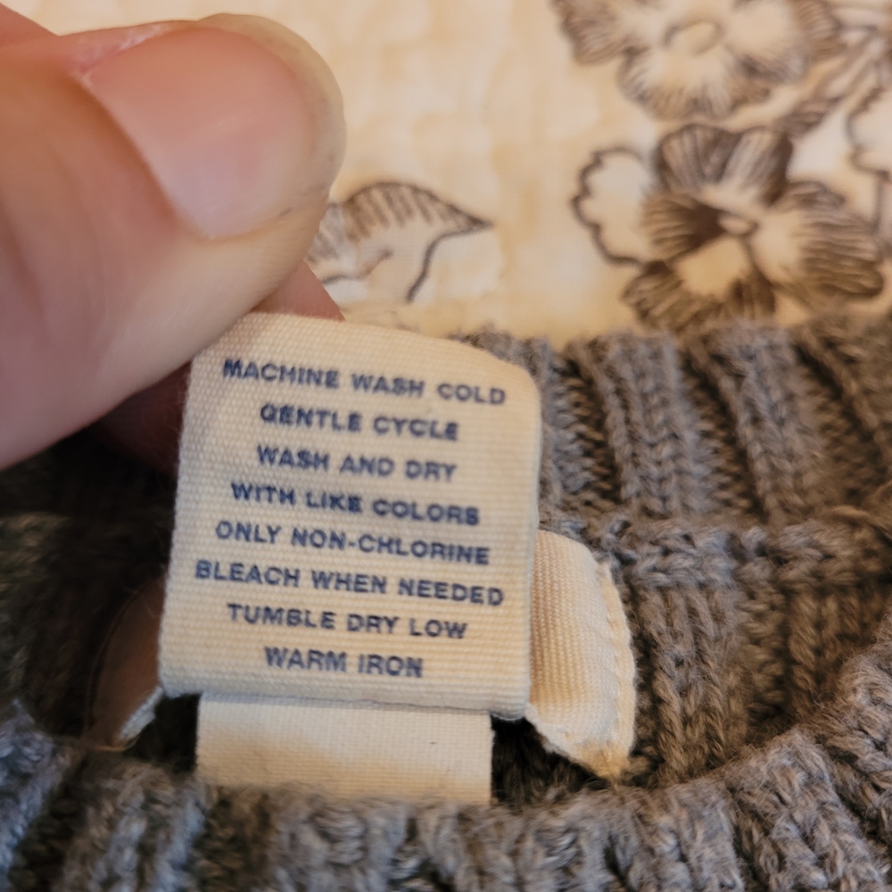 Old Navy Gray Ribbed Crewneck Sweater Sz 5 - Picture 2 of 8